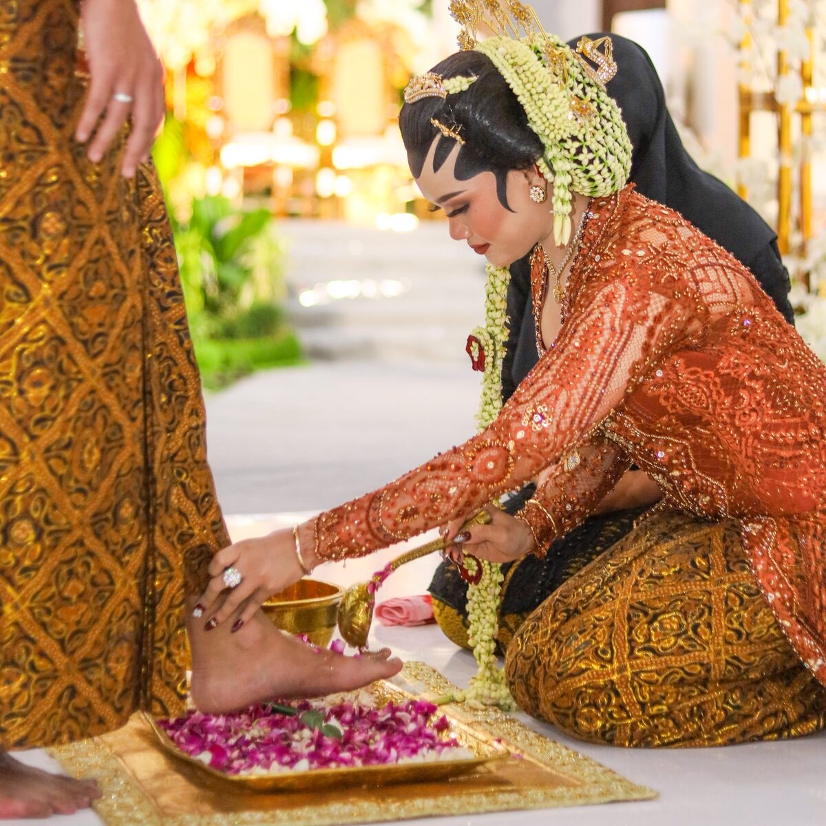 [Pasangan Adat 1]